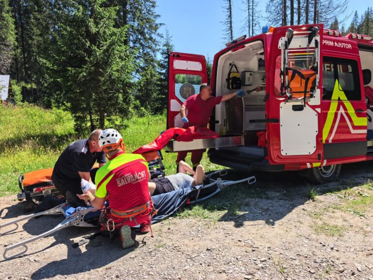Alertă în Bucegi! Turistă rănită grav în zona Cheile Zănoagei – Scropoasa! Salvamontiștii au intervenit de urgență