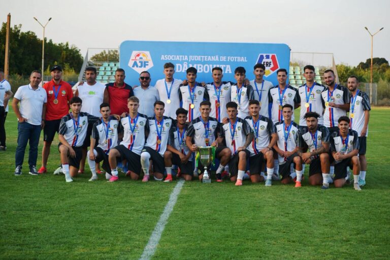 Recolta Gura Șuții, la primul trofeu al sezonului! Campioana Dâmboviței a cucerit Supercupa AJF