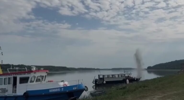 Intervenție în forță pe Dunăre! Stanca Pârjoaia, aruncată în aer cu 100 de kilograme de explozibil. Peste 100 de militari au fost mobilizați