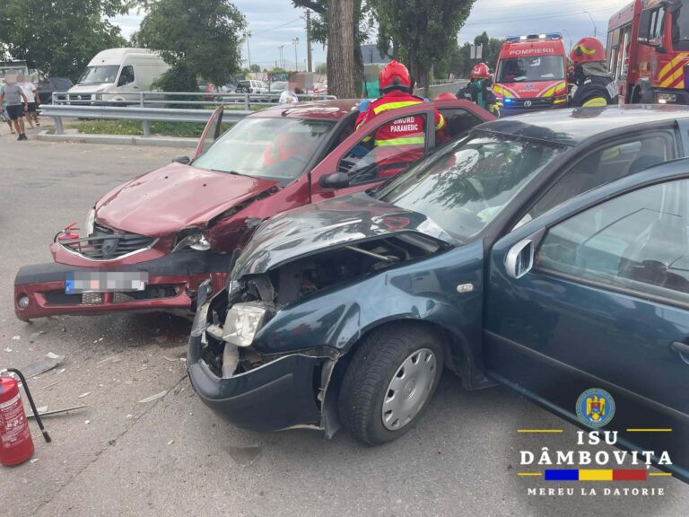 Accident violent pe Centura Târgoviștei, în zona Oborului! Șofer transportat de urgență la spital după impactul dintre trei mașini. Un bărbat din Șotânga ar fi vinovat pentru producerea coliziunii