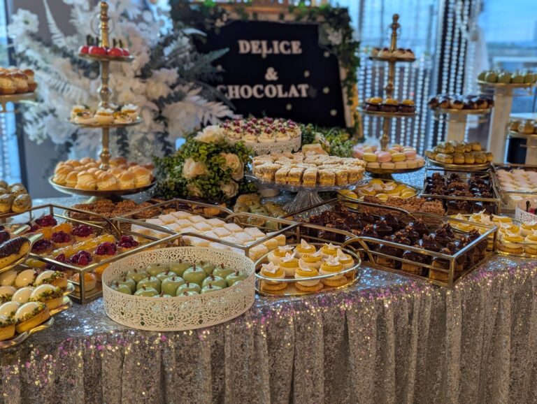 Cofetăria Delice Chocolat dă gust celor mai frumoase momente! Candy bar-uri spectaculoase pentru evenimente de neuitat