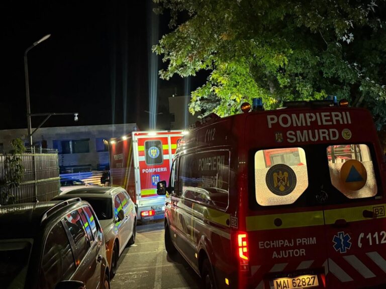 A fost alertă pe litoral! Zeci de turiști s-au simțit rău la un hotel din Saturn. Planul Roșu, activat: 58 de persoane au primit îngrijiri, iar 523 de kilograme de alimente au fost retrase