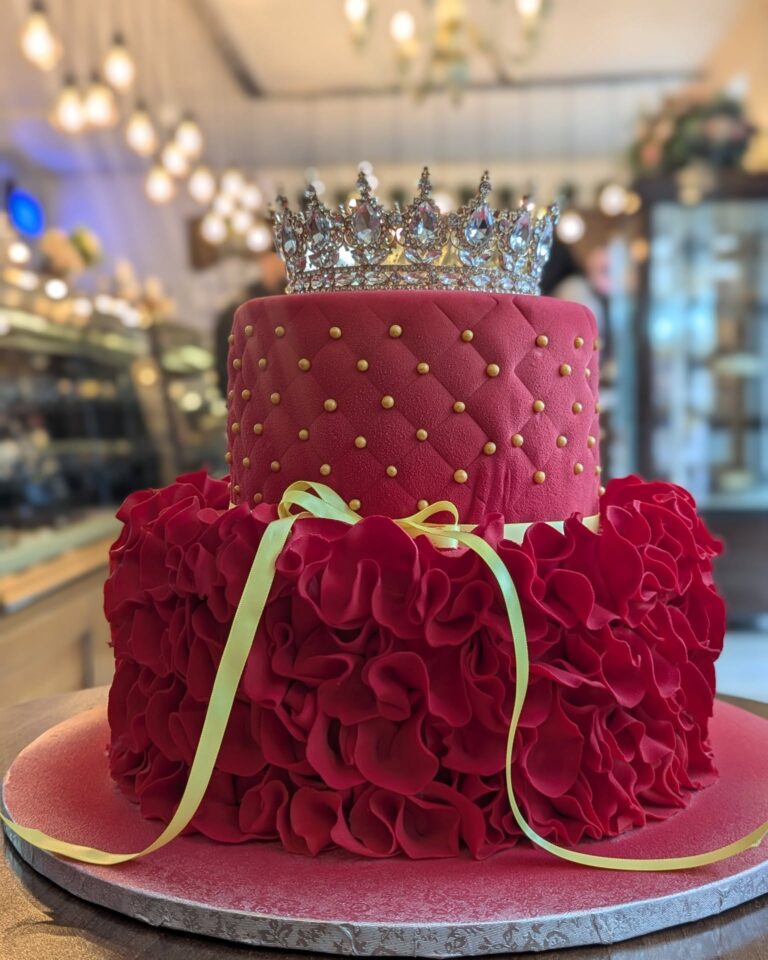 Când tortul devine vedeta evenimentului! Cofetăria Delice Chocolat transformă fiecare sărbătoare într-o experiență de neuitat