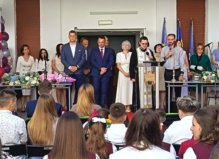 Primarul Târgoviștei, prezent la deschiderea noului an școlar la Colegiul Național Pedagogic „Constantin Cantacuzino”! „Rezultatele obținute de această unitate de învățământ sunt excepționale”