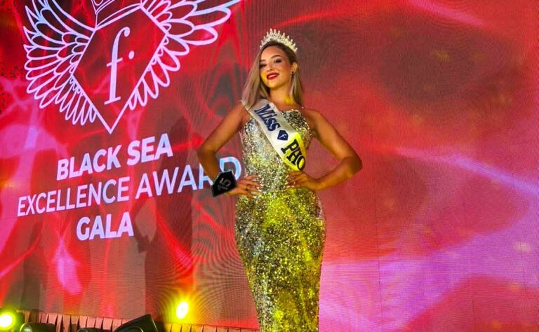 De la handbal, pe podiumul internațional al modei! Andra Marin, târgovișteanca desemnată Miss Photogenic la Black Sea Fashion Awards