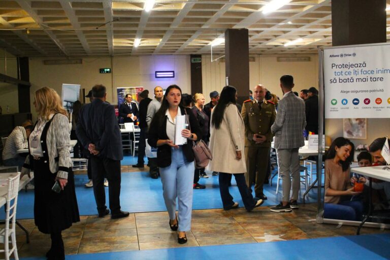 Primul pas spre carieră! Oportunitate pentru dâmbovițenii aflați în căutarea unui job. Bursa locurilor de muncă pentru absolvenți are loc vineri, 9 octombrie