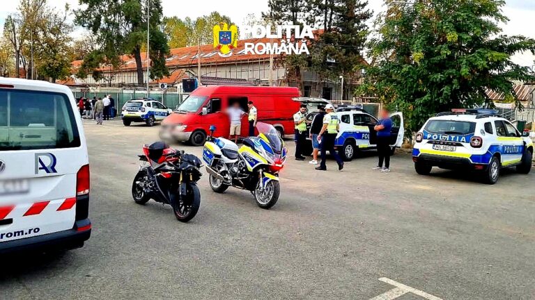 Jale pe șoselele din Dâmbovița, după o razie de amploare! Peste 1000 de persoane legitimate, amenzi de peste 150.000 de lei și zeci de permise și certificate retrase